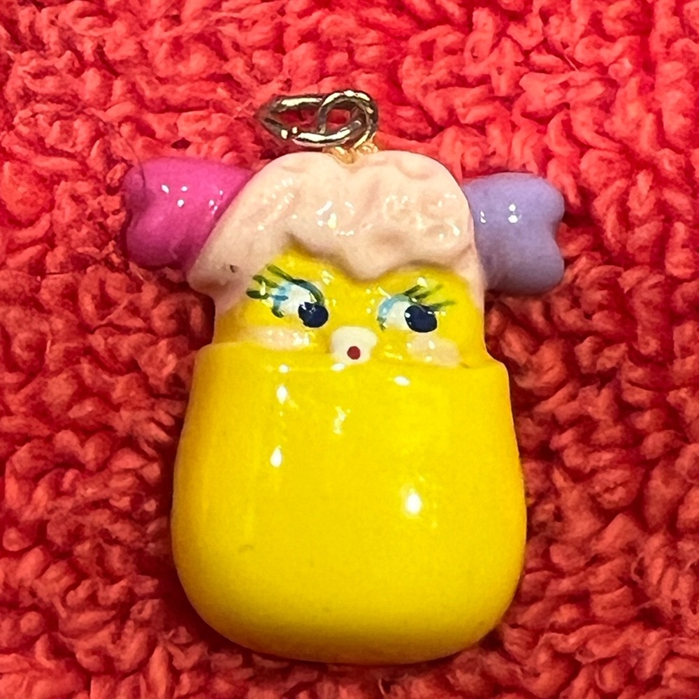 Popples vintage yellow charm or pendant for necklace - Picture 2 of 3